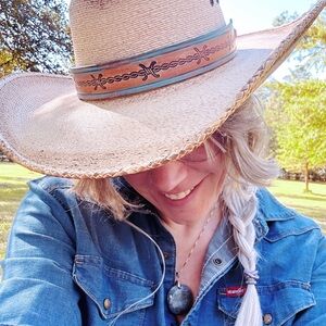 Meet your Posher, Nikki